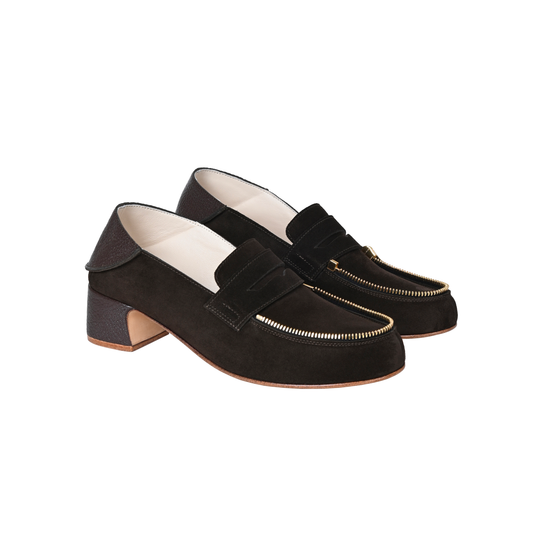 Uplifted Mocassin