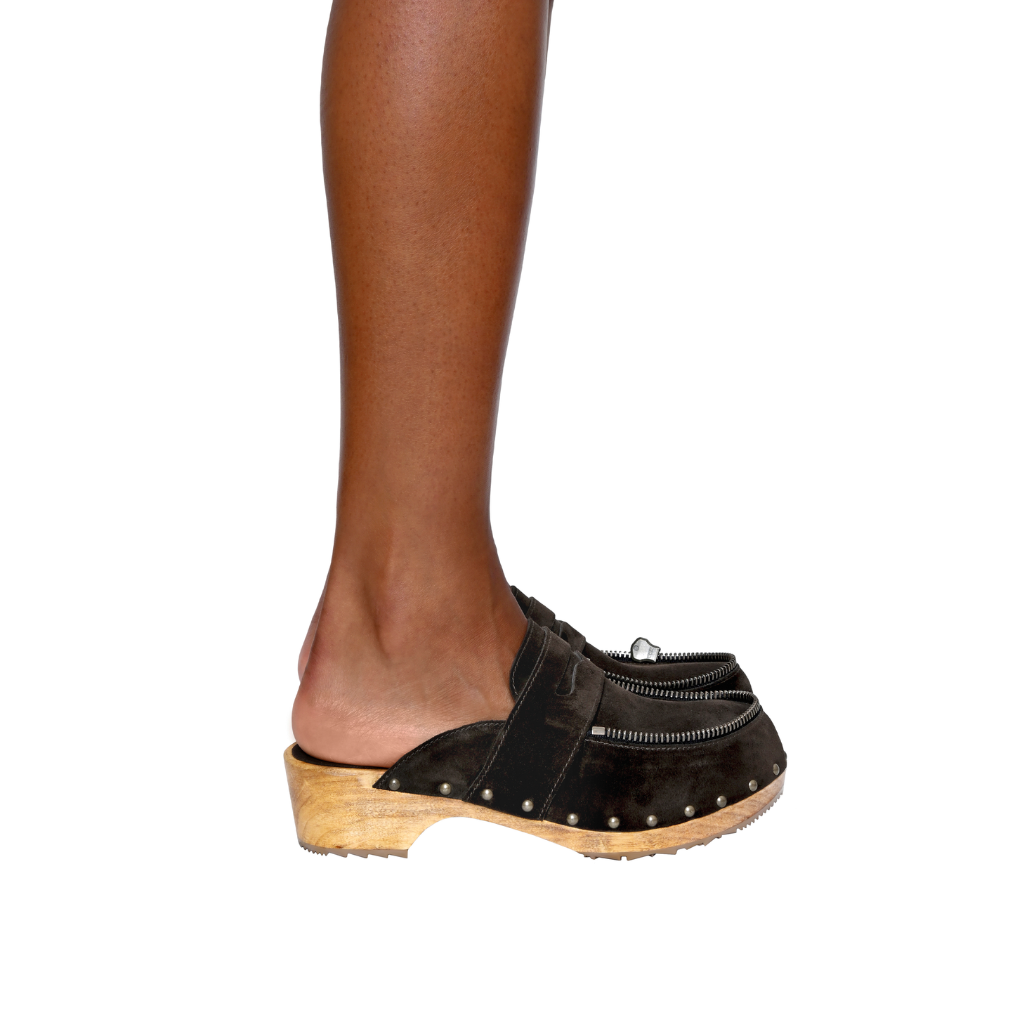 Zipped clogs