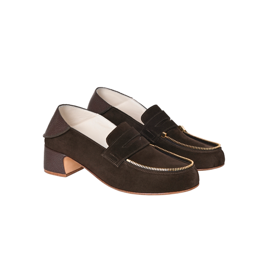 Uplifted Mocassin